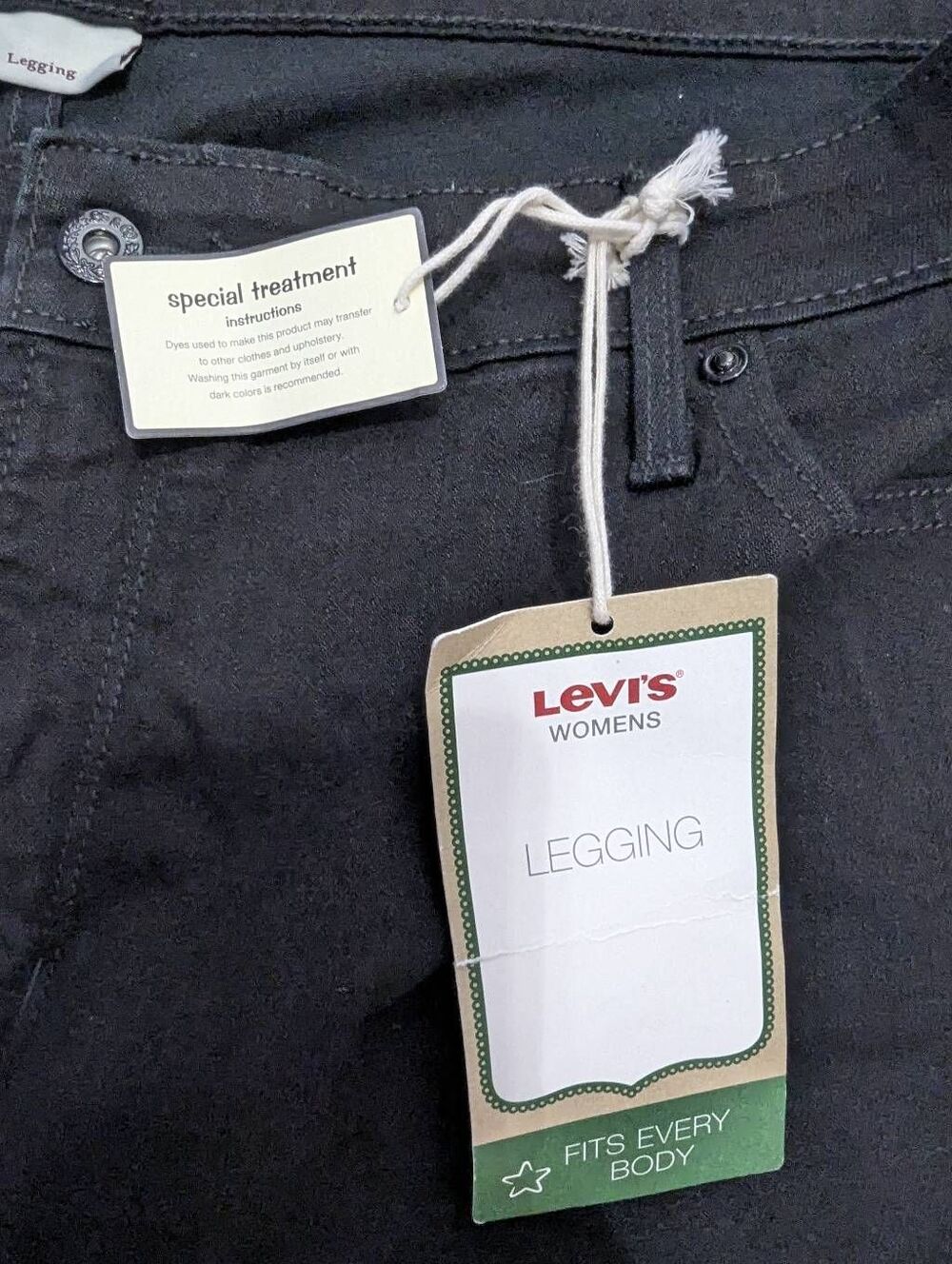 Levi Black Jeggings NWT - Picture 7 of 7